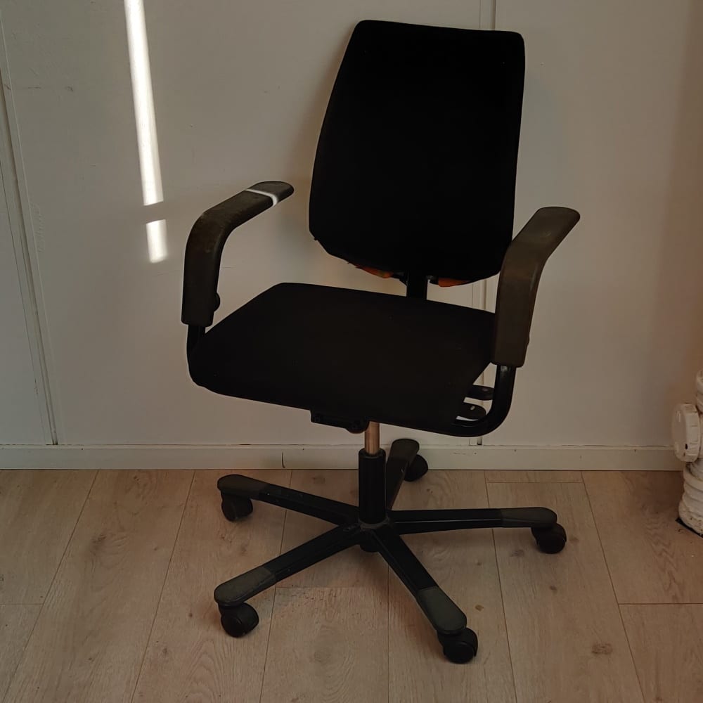 Kontormøbler Reolteknikk AS Brukt kontorstol, Ergonomi i sort stoff Reolteknikk AS