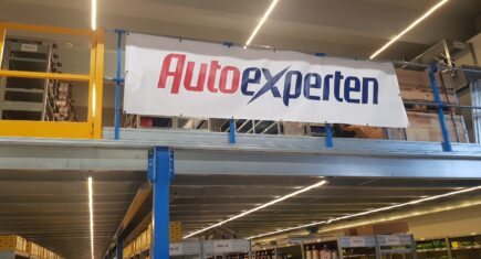 Småvarereol på mesanin